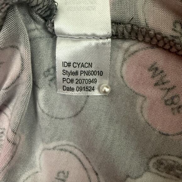 Peanuts Snoopy Women’s Pajama Pants XL Gray Pink Hearts Lounge Sleepwear NWT - Picture 10 of 11